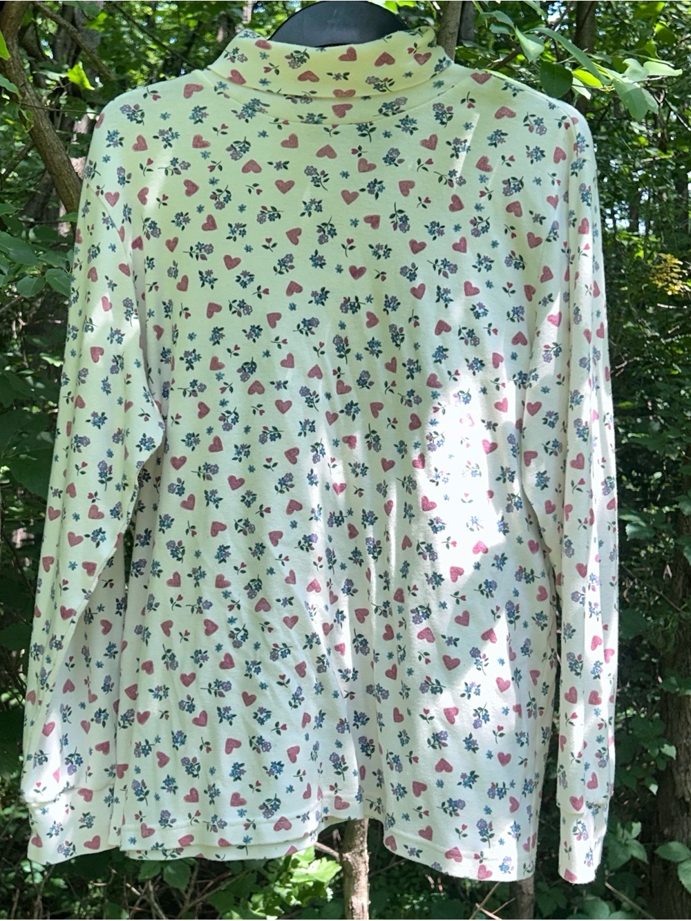 Vintage Corner Stone Floral Heart Turtleneck Top